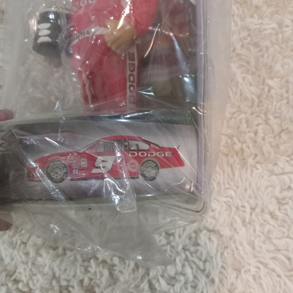 Racing Driver Bobblehead Toy - Picture 4 of 7